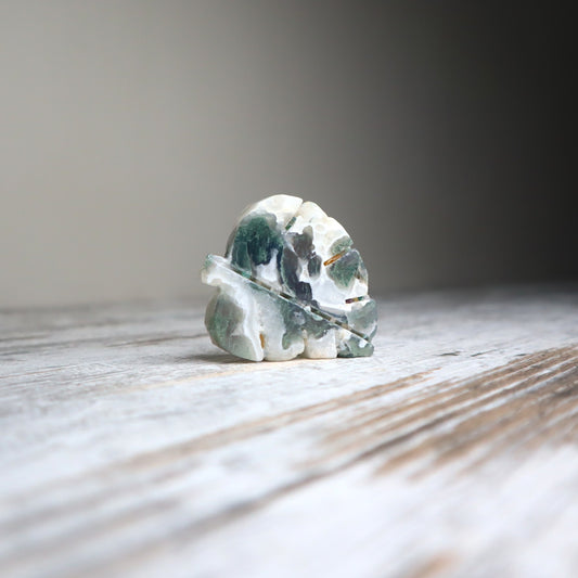 Moss Agate Leaf Carving
