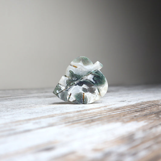 Moss Agate Leaf Carving