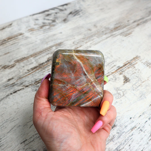 Labradorite Freeform | Transformation, Intuition & Protection