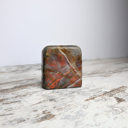 Labradorite Freeform | Transformation, Intuition & Protection