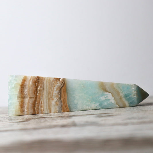 Caribbean Calcite Tower | Ocean Calm + Intuitive Flow